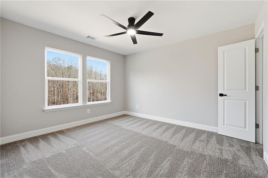 Spacious, unfurnished interior of a new home in , Gainesville (Image 17).