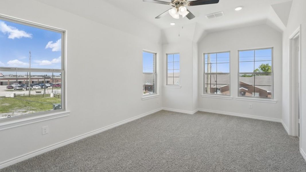 Spacious, unfurnished interior of a new home in Liberty Crossing, Royse City (Image 26).