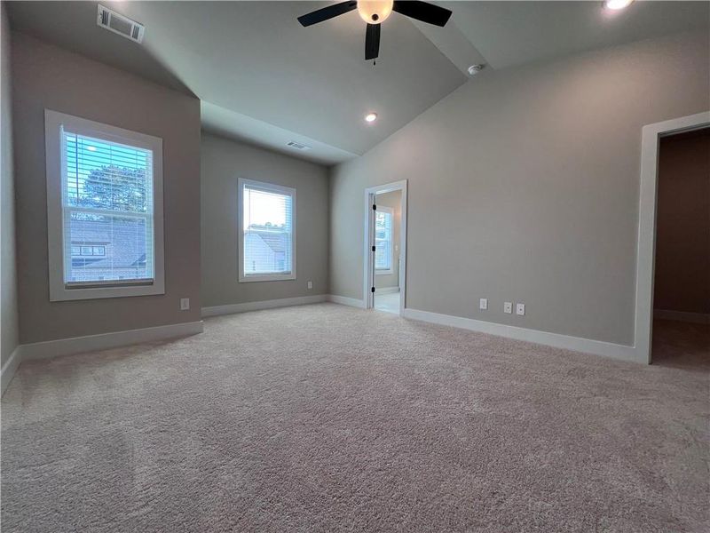 Spacious, unfurnished interior of a new home in , Tucker (Image 33).
