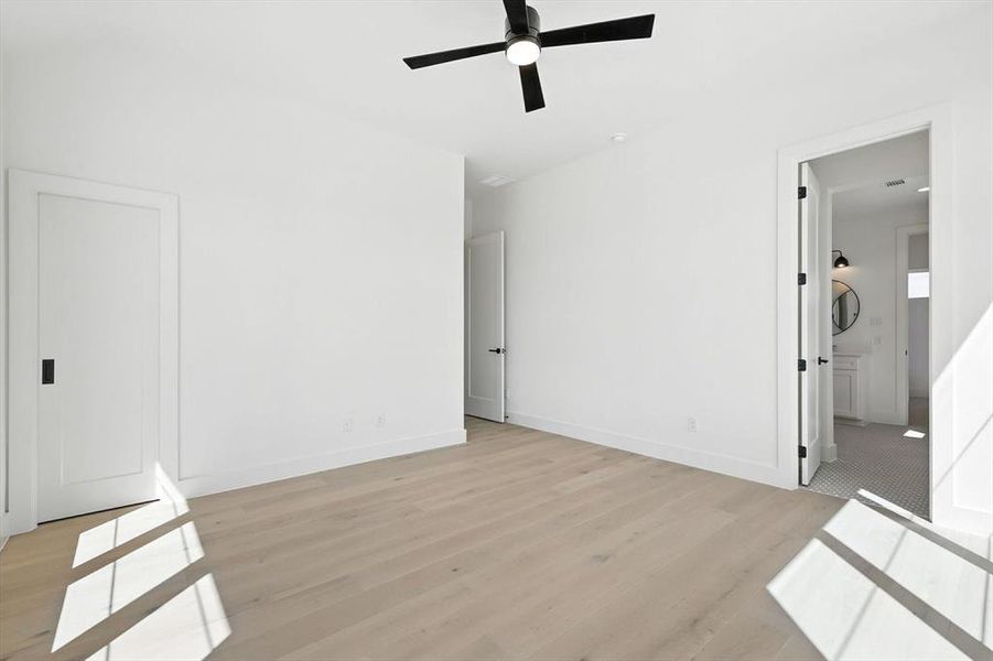 Spacious, unfurnished interior of a new home in , Roanoke (Image 22).
