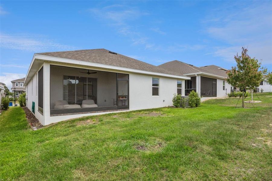 Exterior details and patio area of a home in , Minneola (Image 4).