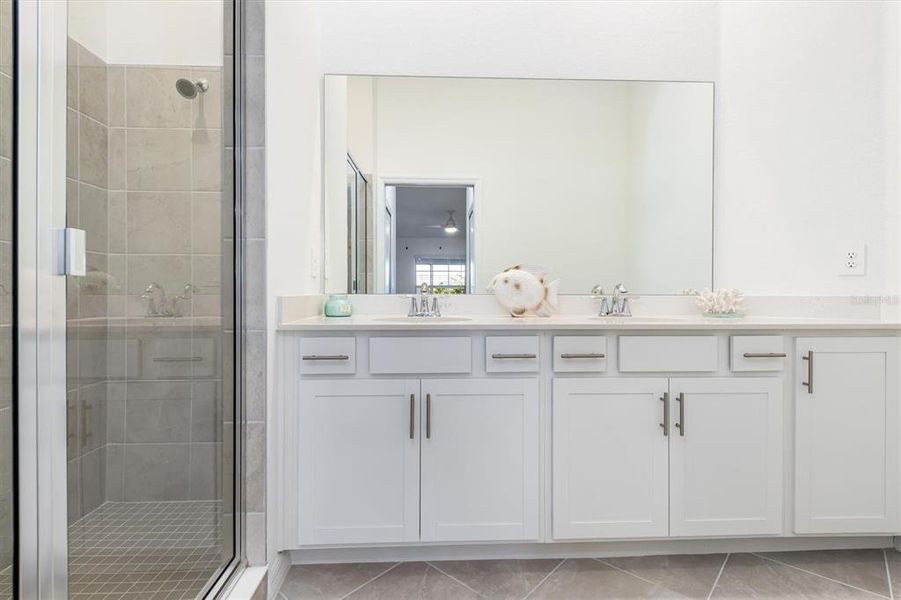 Furnished interior view inside a new home in , Venice (Image 13).