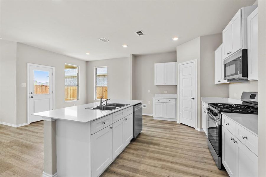 Furnished interior view inside a new home in , Fort Worth (Image 7). Furnished interior view inside a new home in , Fort Worth (Image 7).