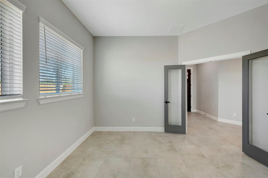 Spacious, unfurnished interior of a new home in Meridiana 55' Homesites, Manvel (Image 26).