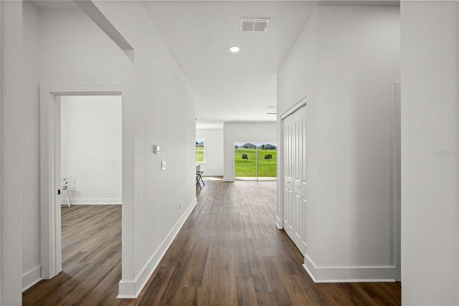 Spacious, unfurnished interior of a new home in , Beverly Hills (Image 40).