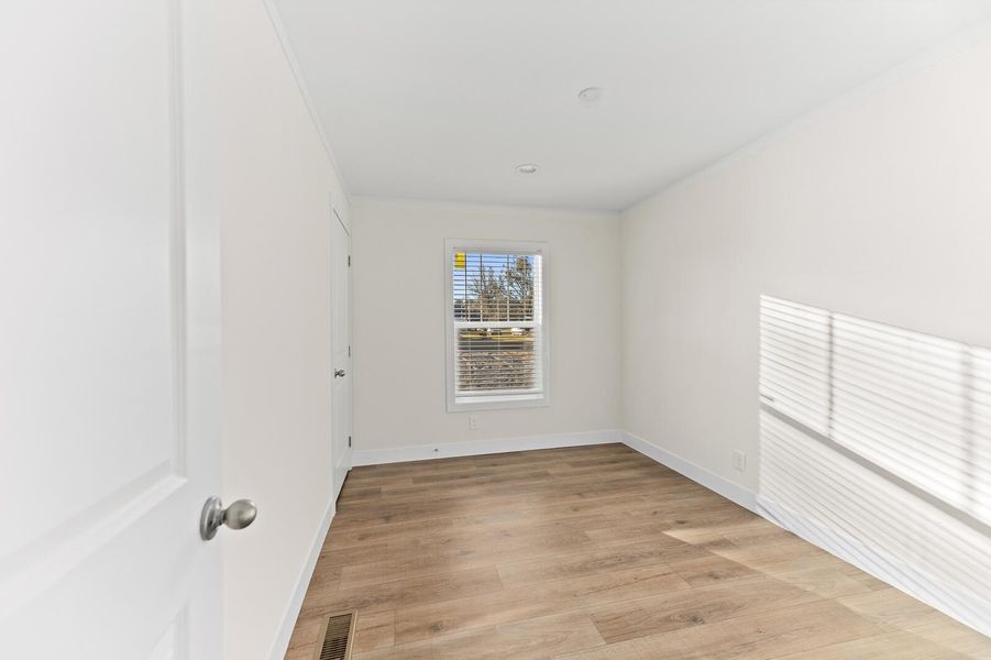 Spacious, unfurnished interior of a new home in , Pineville (Image 12).