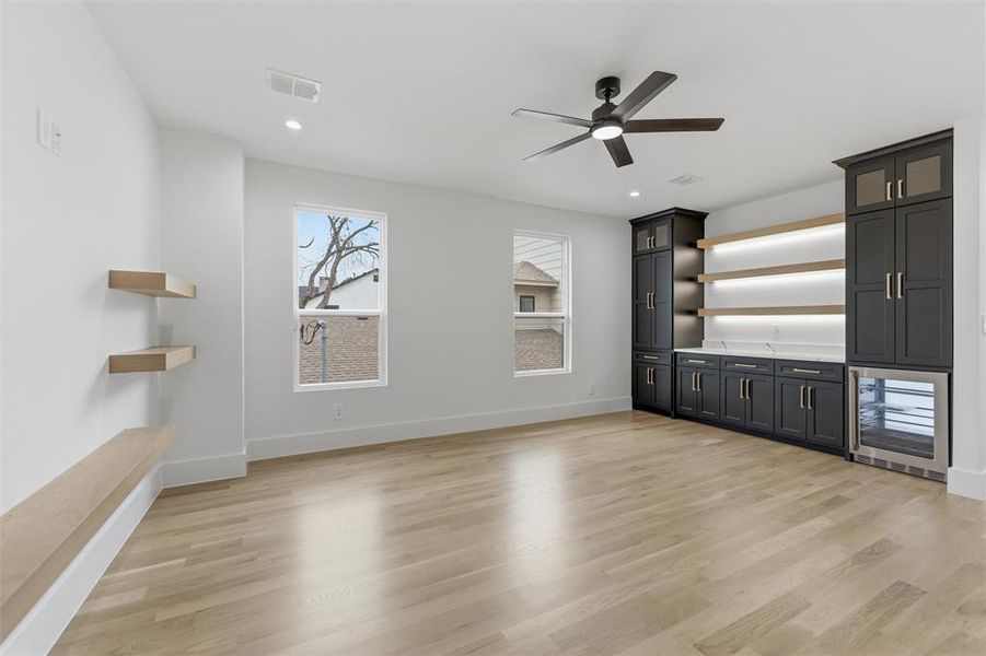 Spacious, unfurnished interior of a new home in , Dallas (Image 22).