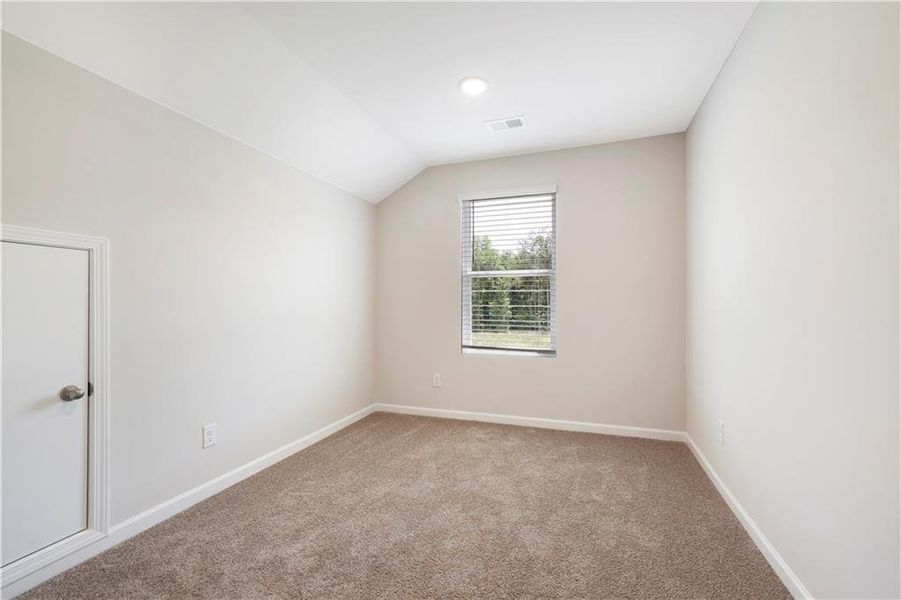 Spacious, unfurnished interior of a new home in Fern Dale, Fairburn (Image 27).