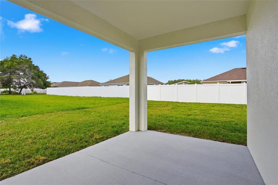 Exterior details and patio area of a home in , Ocala (Image 3).