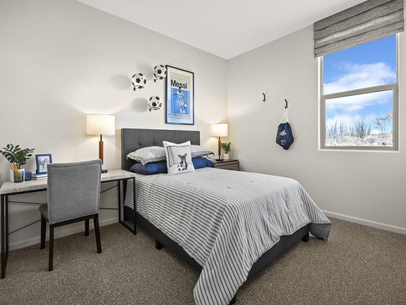 Furnished interior view inside a new home in Hanson Ridge, Vail (Image 7).
