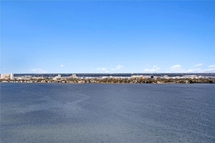 Image 87 of a home in .