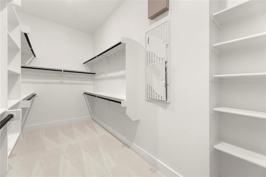 21. 15012 Barcas - Closet