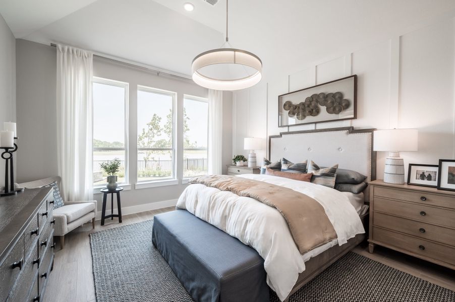 Representative furnished interior of a home built from the Verdin by Tri Pointe Homes in Pecan Ridge, Fulshear (Image 82).