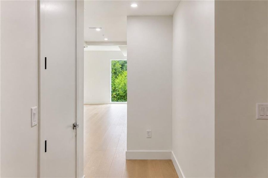 Spacious, unfurnished interior of a new home in , Sandy Springs (Image 18). Spacious, unfurnished interior of a new home in , Sandy Springs (Image 18).
