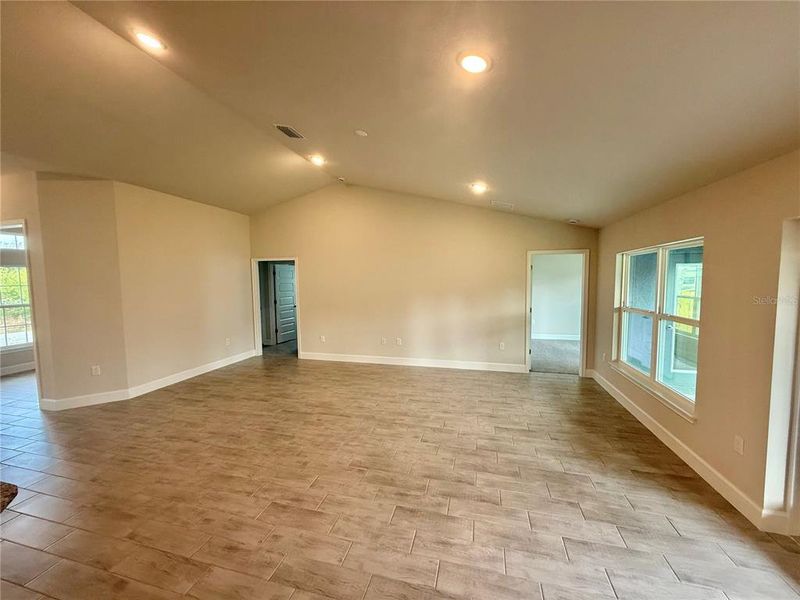 Spacious, unfurnished interior of a new home in , Port Charlotte (Image 18).