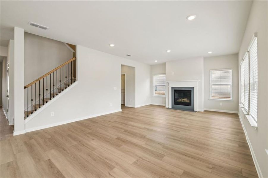 Spacious, unfurnished interior of a new home in Creekside at Oxford Park, Fairburn (Image 53). Spacious, unfurnished interior of a new home in Creekside at Oxford Park, Fairburn (Image 53).