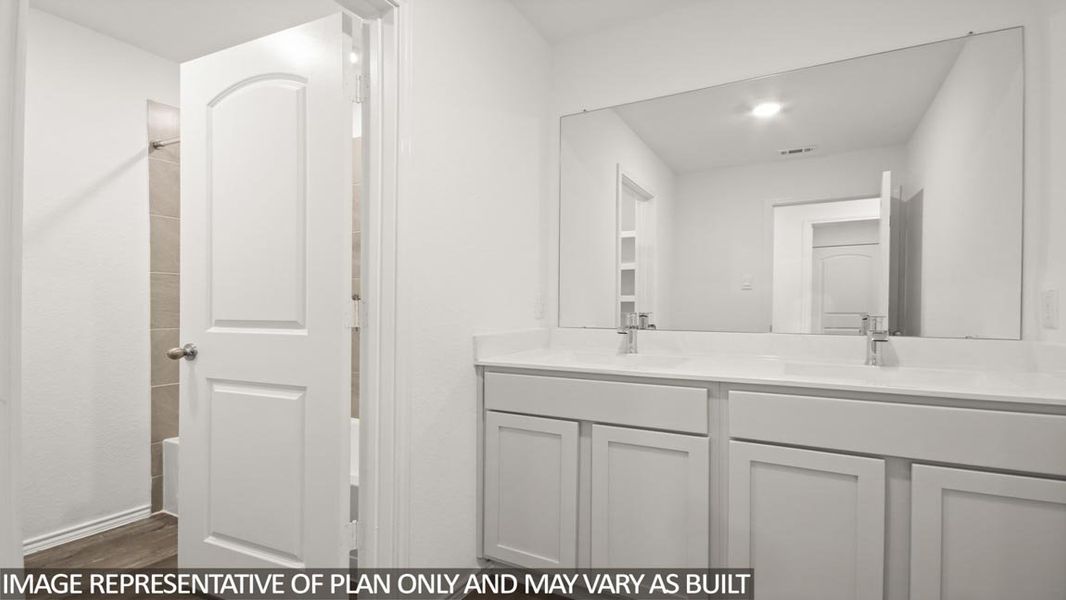 Furnished interior view inside a new home in Venetian Pines, Conroe (Image 8).