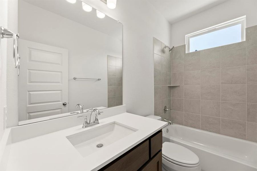 6_07. 506 Fort Davis - 2ND Bath