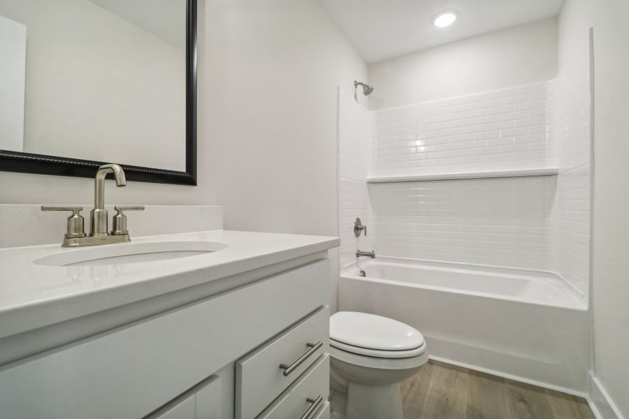 Representative furnished interior of a home built from the Collin II by Great Southern Homes in Cross Creek Golf Club, Seneca (Image 45). Representative furnished interior of a home built from the Collin II by Great Southern Homes in Cross Creek Golf Club, Seneca (Image 45).