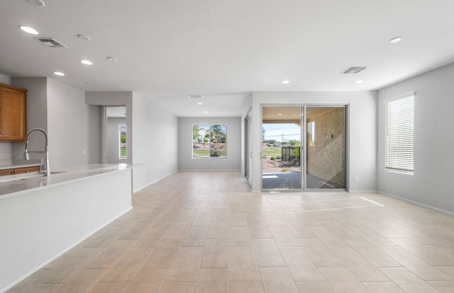 Spacious, unfurnished interior of a new home in Sun City Festival, Buckeye (Image 21).