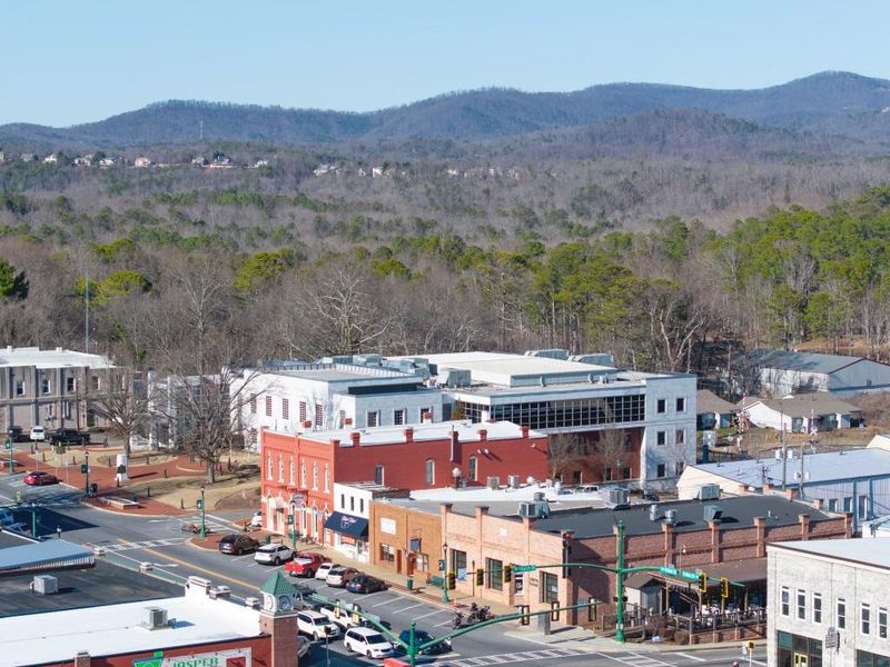 Image 72 of a home in Rolling Meadows.