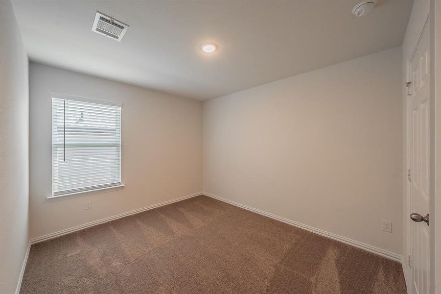 Spacious, unfurnished interior of a new home in Craftsman’s Corner, Cleburne (Image 33).
