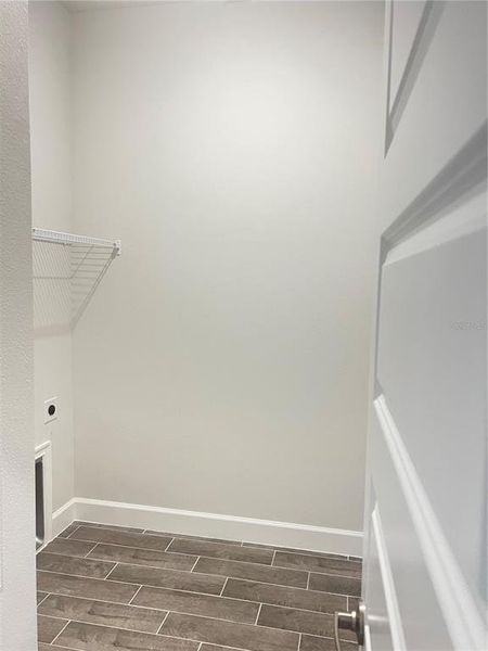 Spacious, unfurnished interior of a new home in Abbey Glen, Dade City (Image 18).