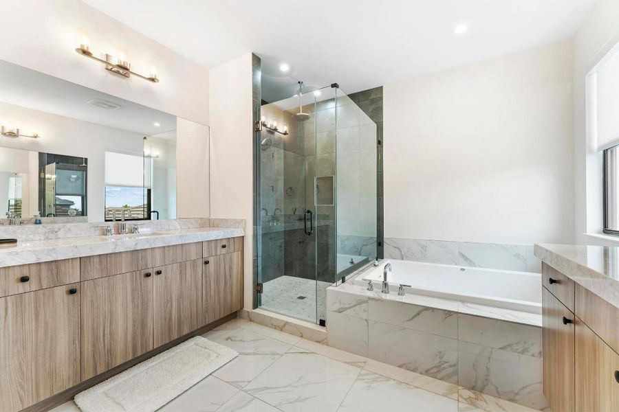 12490 Solana Bay_second primary suite up