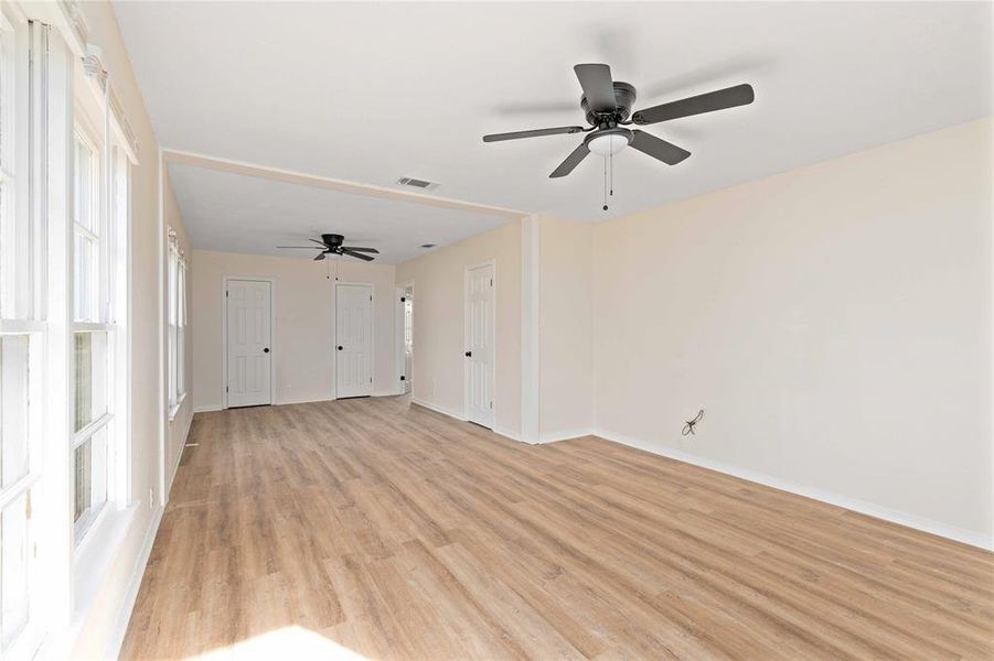 Spacious, unfurnished interior of a new home in , Brownwood (Image 18).