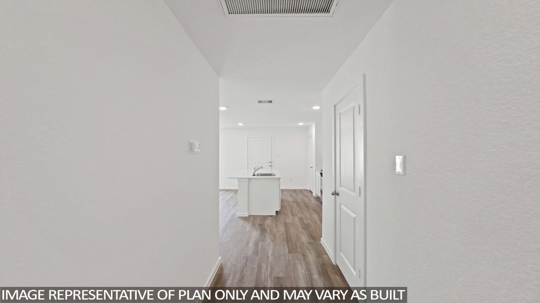 Spacious, unfurnished interior of a new home in Sunset Valley, Hockley (Image 11).