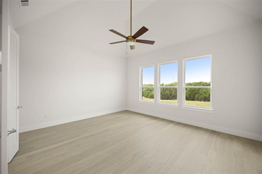 Spacious, unfurnished interior of a new home in Woodland Lakes, Weatherford (Image 13). Spacious, unfurnished interior of a new home in Woodland Lakes, Weatherford (Image 13).