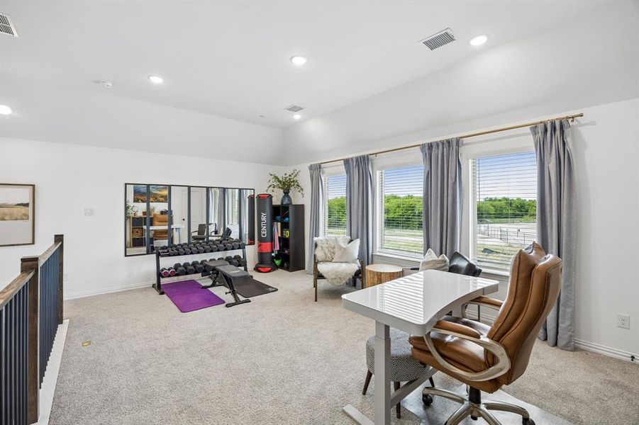 Furnished interior view inside a new home in , Grand Prairie (Image 24).