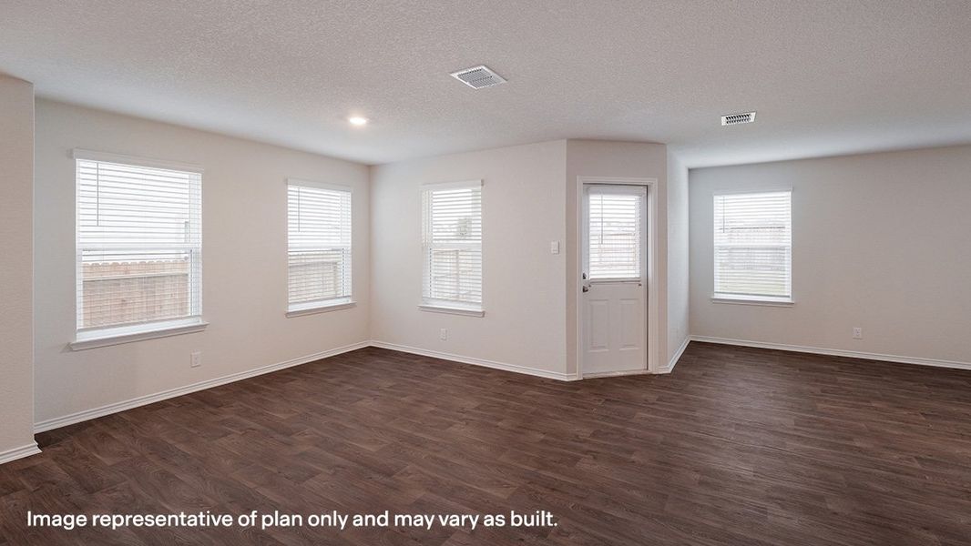 Spacious, unfurnished interior of a new home in Redbird Ranch, San Antonio (Image 9).