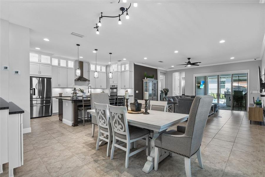 Furnished interior view inside a new home in , Orlando (Image 46).