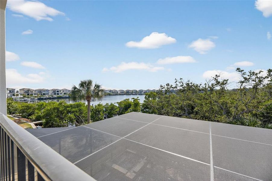 Exterior details and patio area of a home in SouthShore Yacht Club: Somerset Preserve, Ruskin (Image 3).