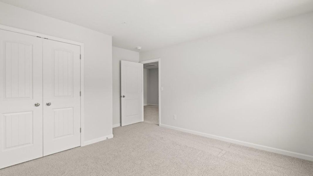 Spacious, unfurnished interior of a new home in Creekview, Atlanta (Image 23).
