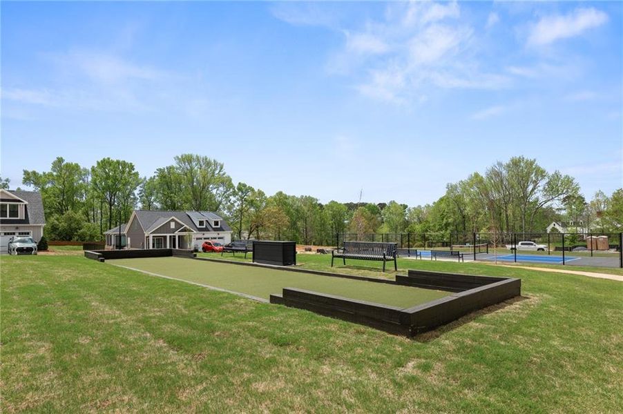 Community amenity available to residents of The Courtyards of Franklin Goldmine in Cumming (Image 9).