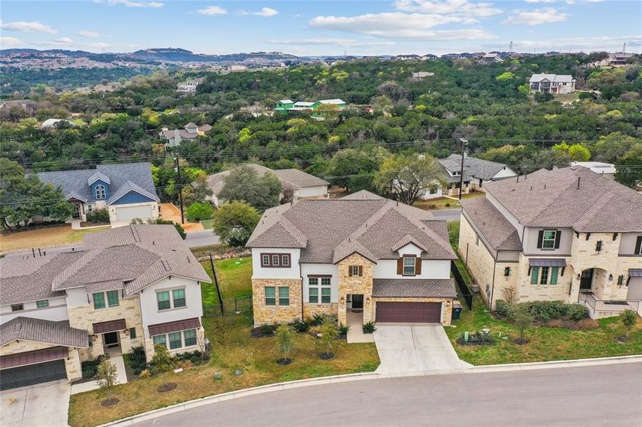 Image 47 of a home in Summit at Lake Travis.