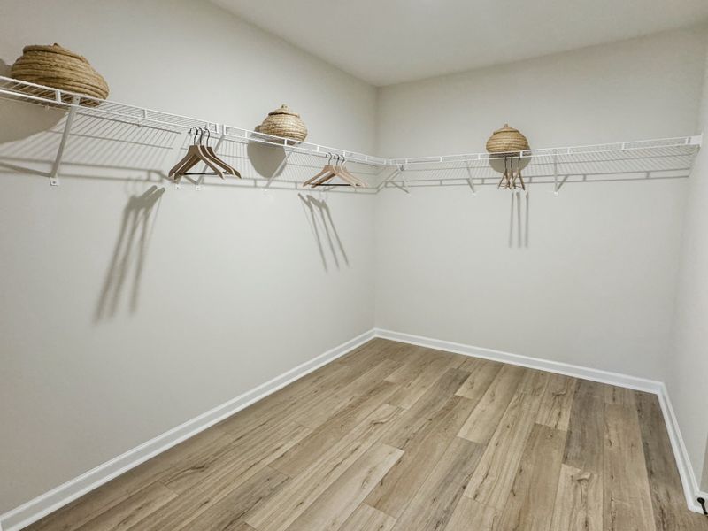 Spacious, unfurnished interior of a new home in Jackson Hills, Clarksville (Image 20).