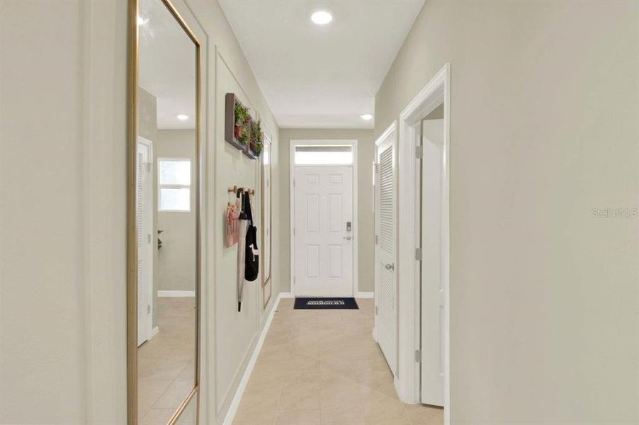 Spacious, unfurnished interior of a new home in Villamar, Winter Haven (Image 17).