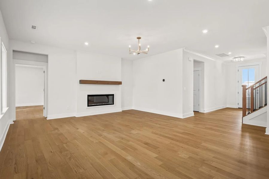 The Dahlia B Family Room