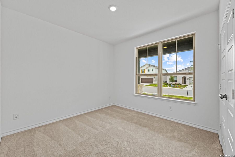 Spacious, unfurnished interior of a new home in Dove Song, Marion (Image 19).