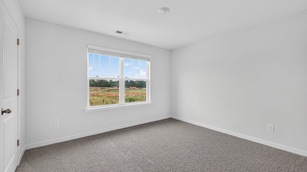 Spacious, unfurnished interior of a new home in Laurelbrook, Sherrills Ford (Image 27).