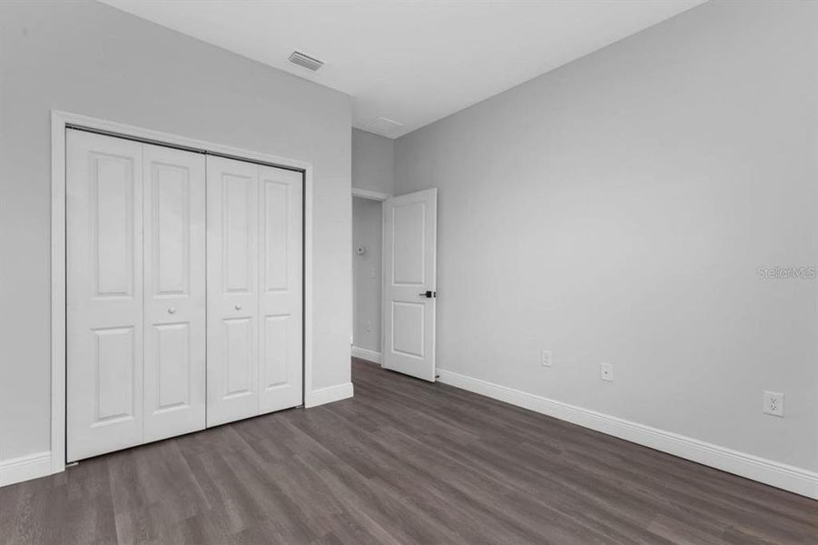 Spacious, unfurnished interior of a new home in , Port Charlotte (Image 8).