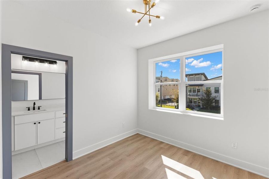 Spacious, unfurnished interior of a new home in , St. Petersburg (Image 25).