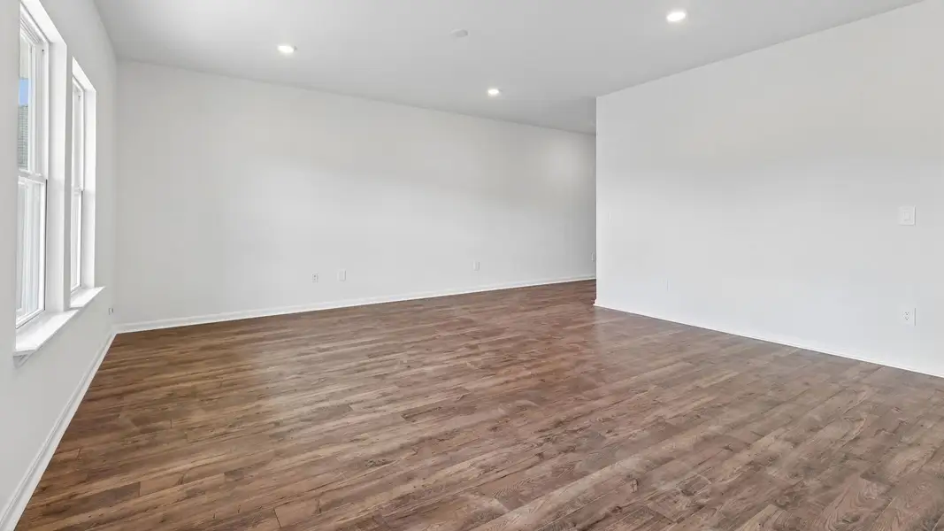 Spacious, unfurnished interior of a new home in Prairie Lakes, Buda (Image 14).