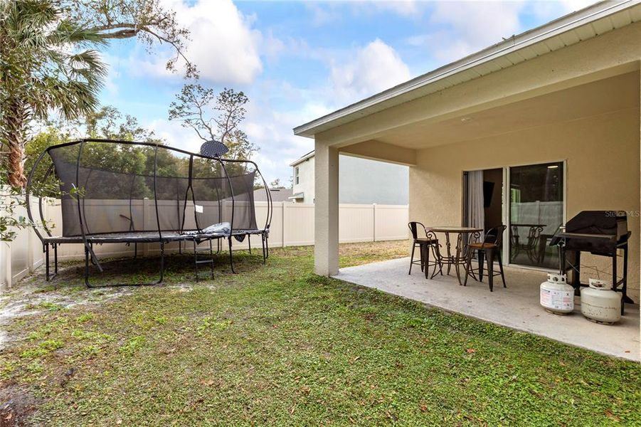 Exterior details and patio area of a home in Pelham Park, Deland (Image 25).