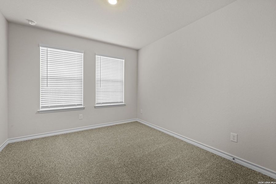 Spacious, unfurnished interior of a new home in Avenida, Converse (Image 11).