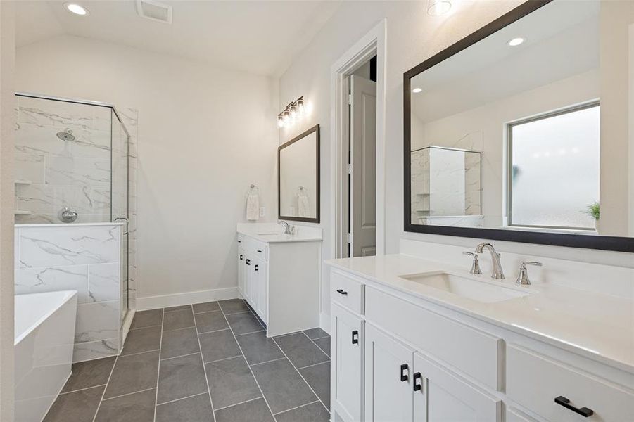 Furnished interior view inside a new home in Reunion, Rhome (Image 25).