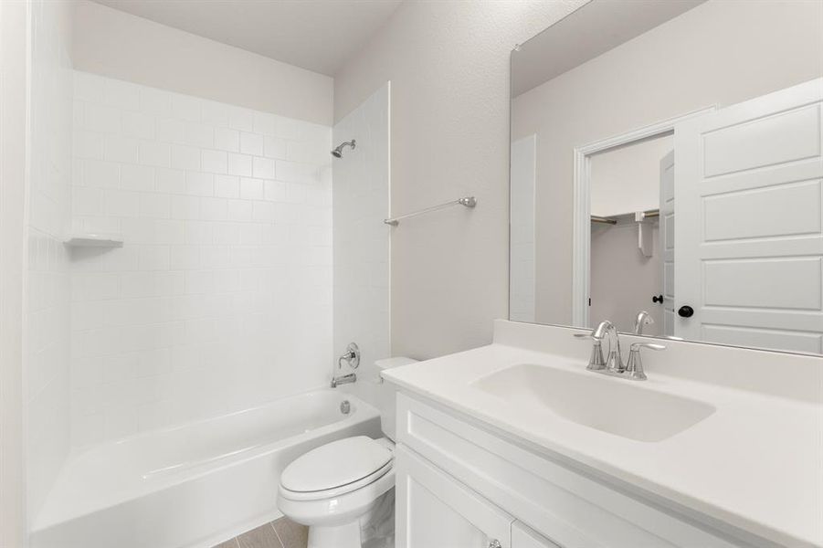 24. 3131 Fisher - 4TH Bath